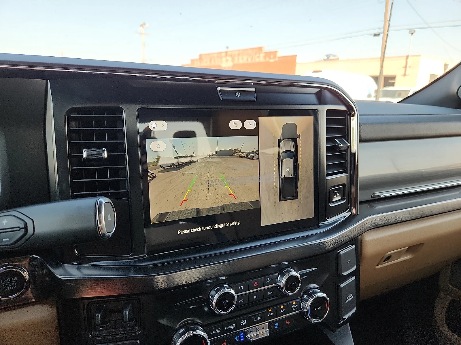 New 2026 Oxford White Ford Lariat image 23