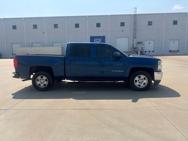 Used 2017 Blue Chevrolet LT image 4