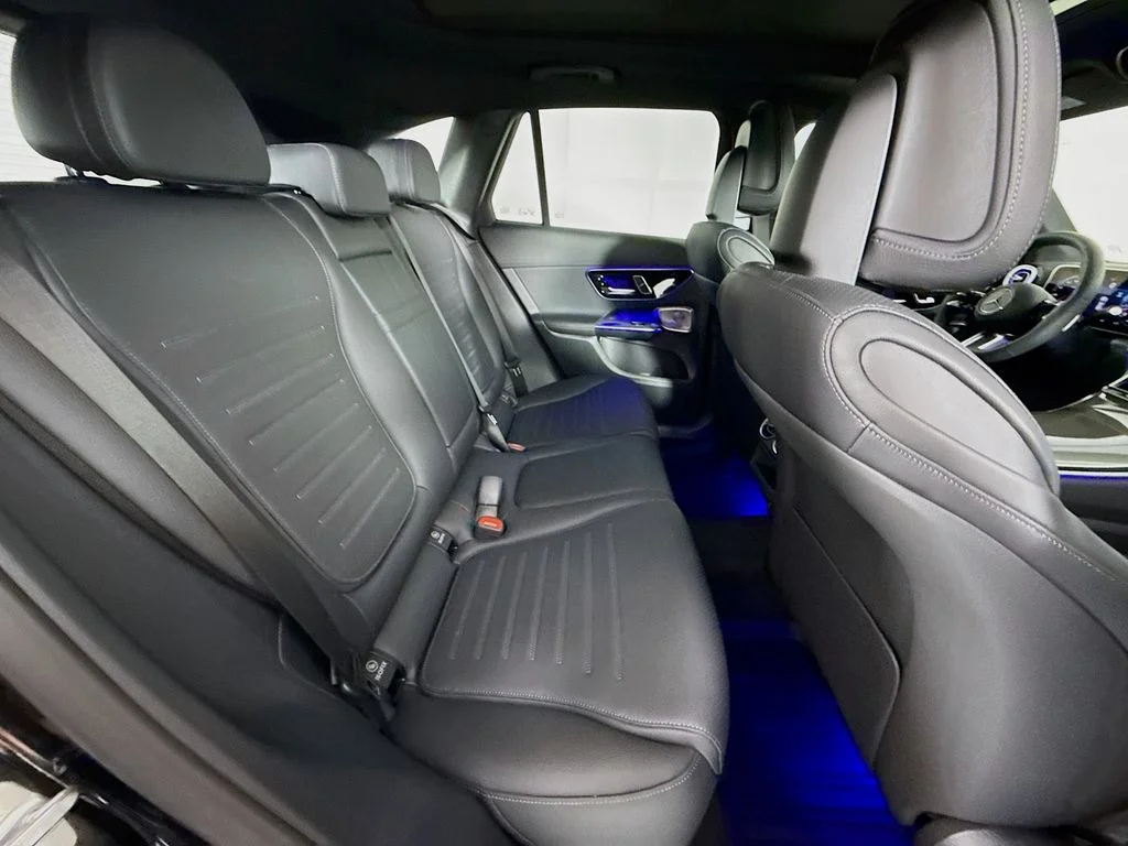 New 2026 Obsidian Black Metallic Mercedes-Benz GLC 300 image 22