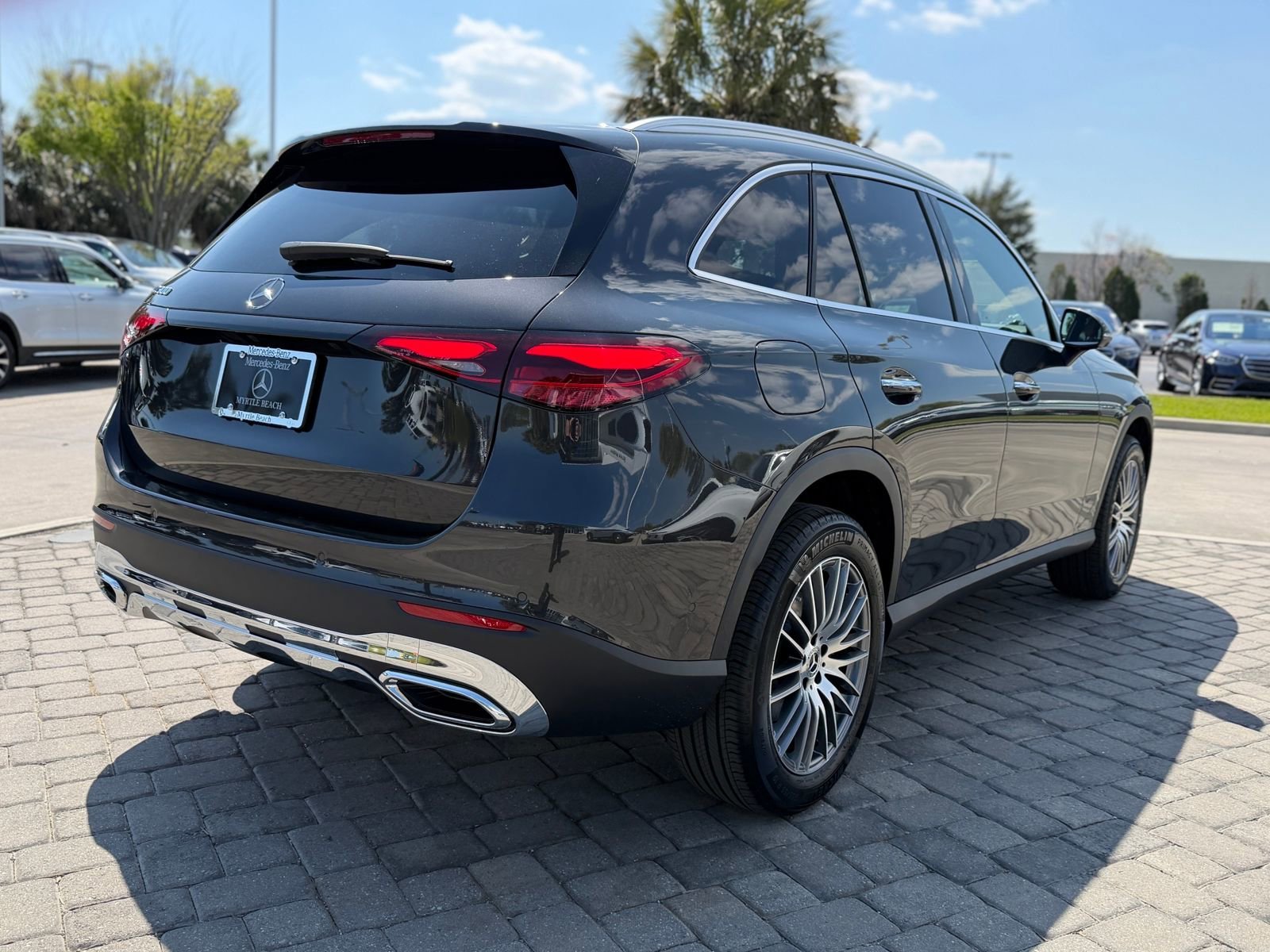 New 2026 Graphite Gray Metallic Mercedes-Benz GLC 300 image 34