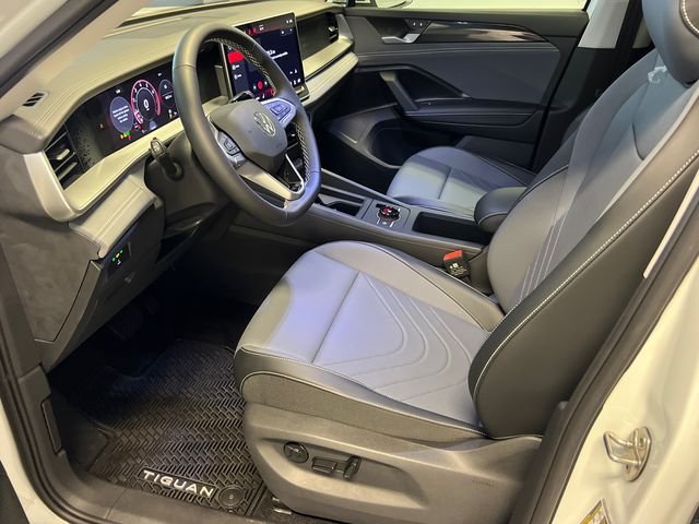 New 2026 White Volkswagen 2.0T SE image 7