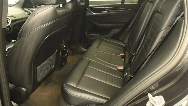 Used 2022 Dark Graphite BMW xDrive30i image 10