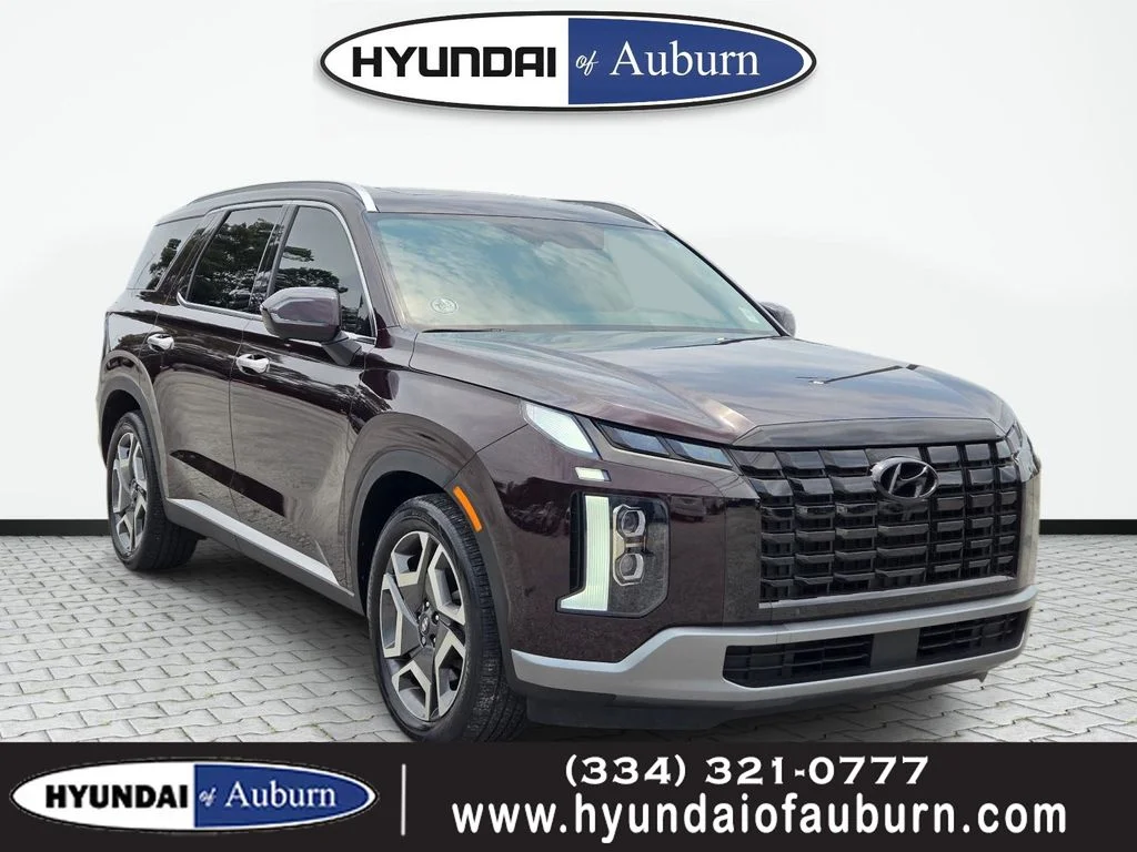 Used 2024 Red Hyundai SEL image 1