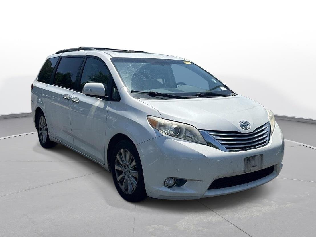 Used 2013 Blizzard Pearl Toyota Limited image 4