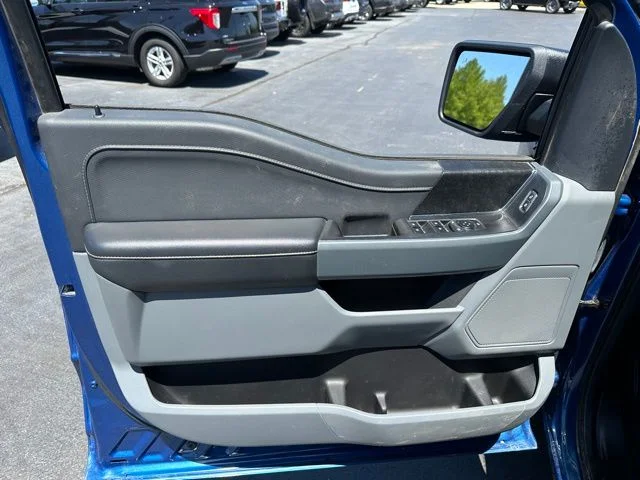 2023 Ford F-150 XLT - Photo 12