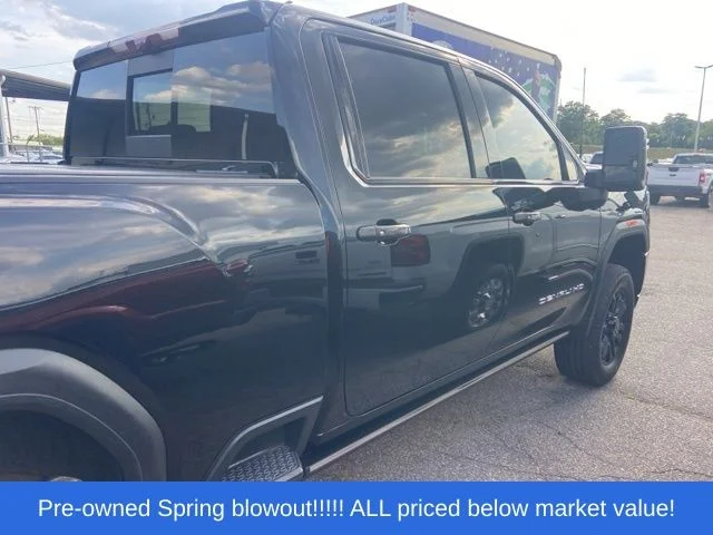 Used 2022 Black GMC Denali image 7