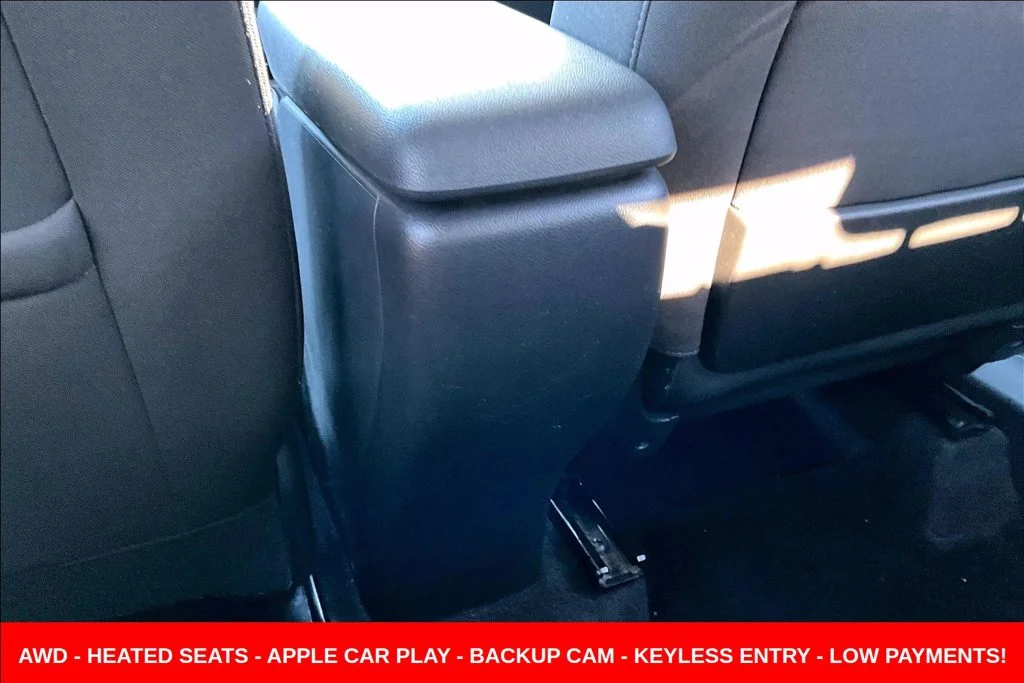 Used 2022 Blue Chevrolet LT image 10