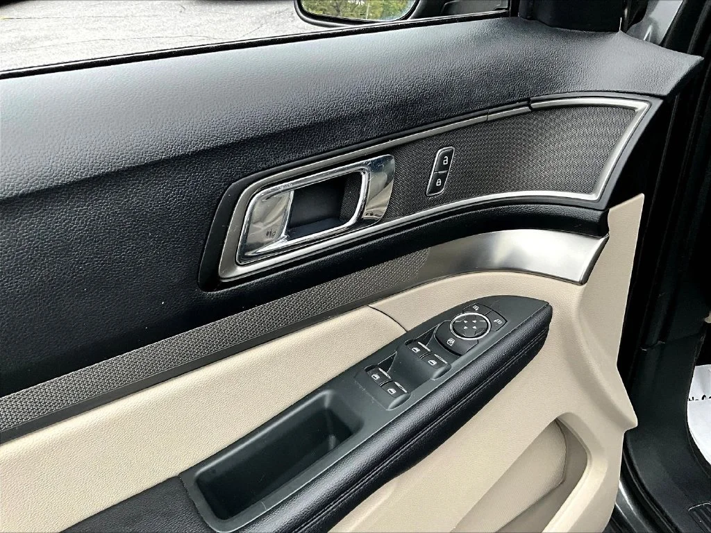 Used 2018 Magnetic Ford XLT image 19
