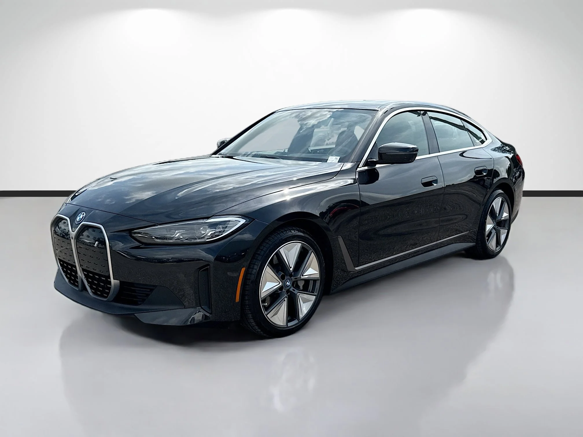Certified Used 2023 Black Sapphire Metallic BMW eDrive40 image 7