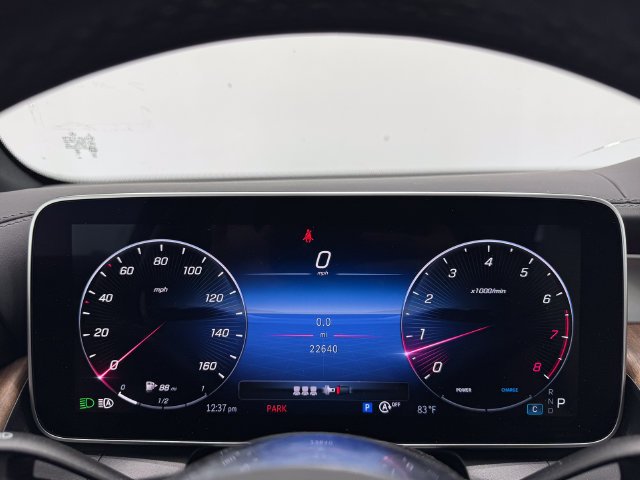 Used 2024 Black Mercedes-Benz GLC 300 image 2