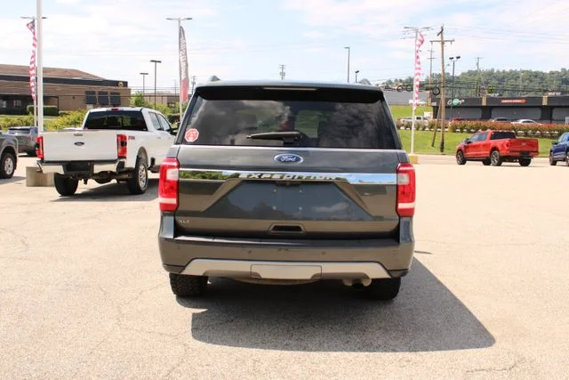 Used 2018 Gray Ford XLT image 7