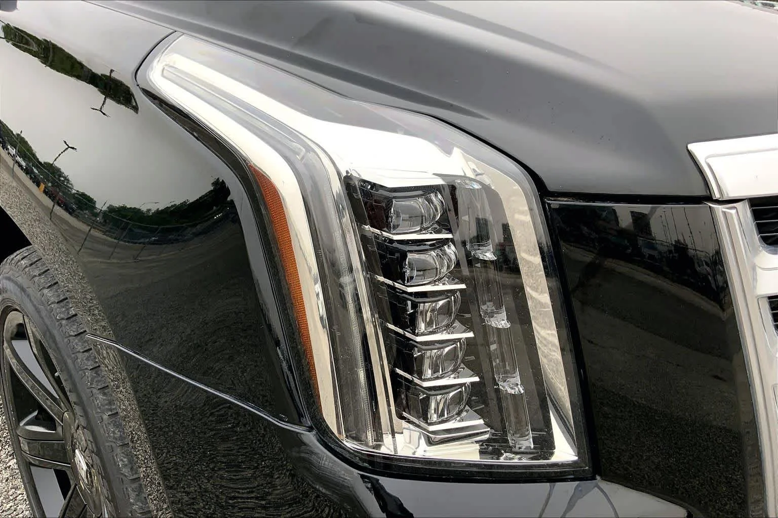 Used 2016 Black Raven Cadillac Luxury Collection image 27