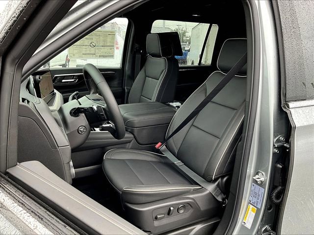2025 Chevrolet Suburban Premier - Photo 9