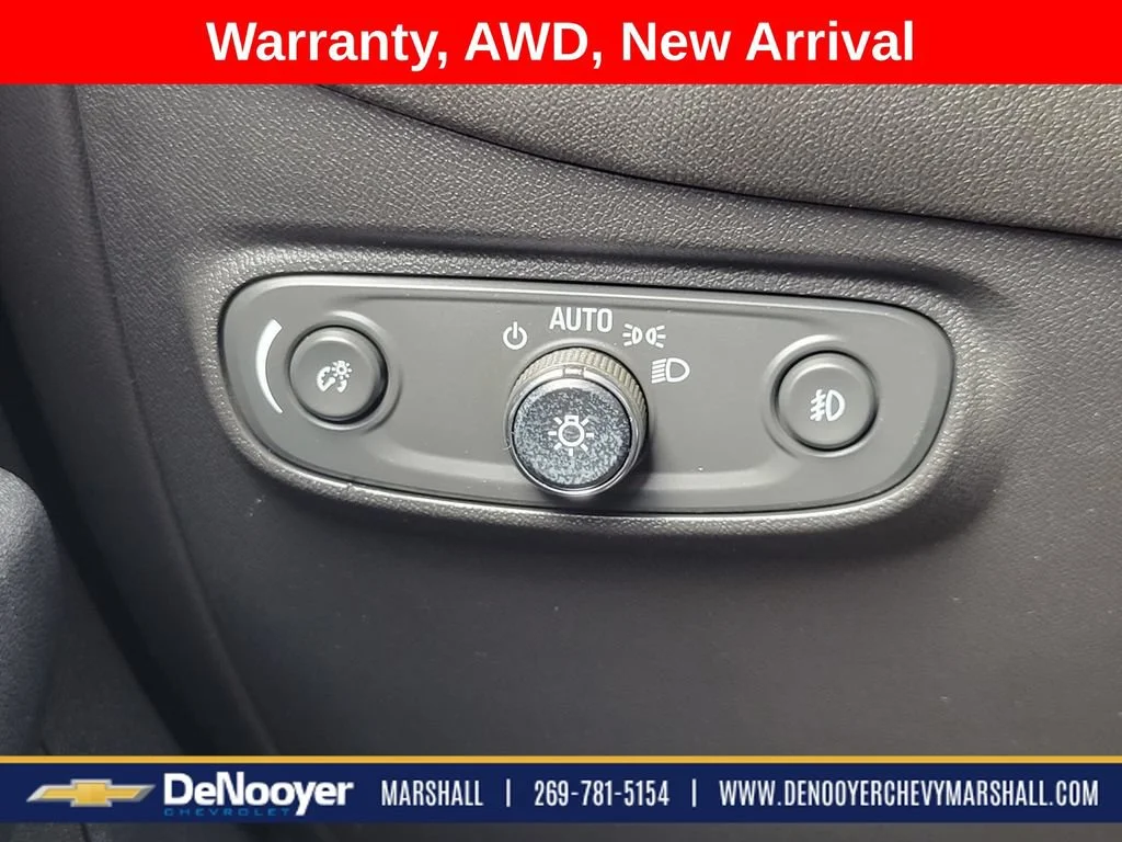 2021 Chevrolet Equinox LT - Photo 12