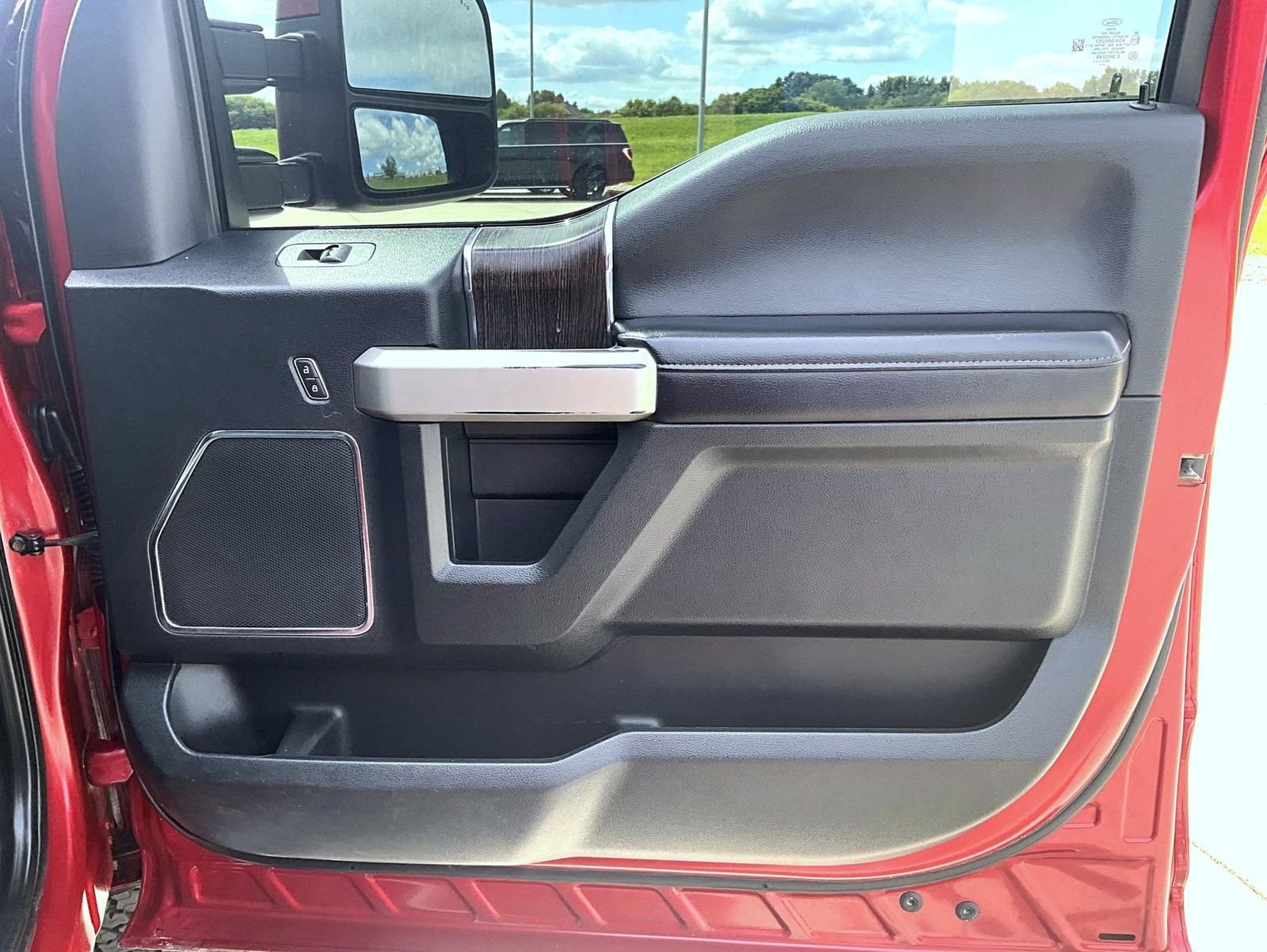 Used 2020 Gray Ford Lariat image 17