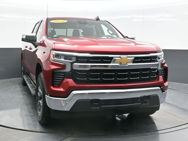 Used 2024 Red Chevrolet LT image 6