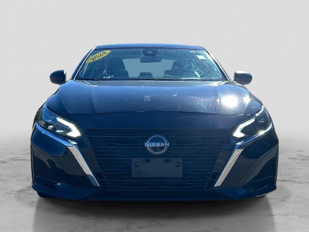Used 2024 Black Nissan 2.5 SV image 8