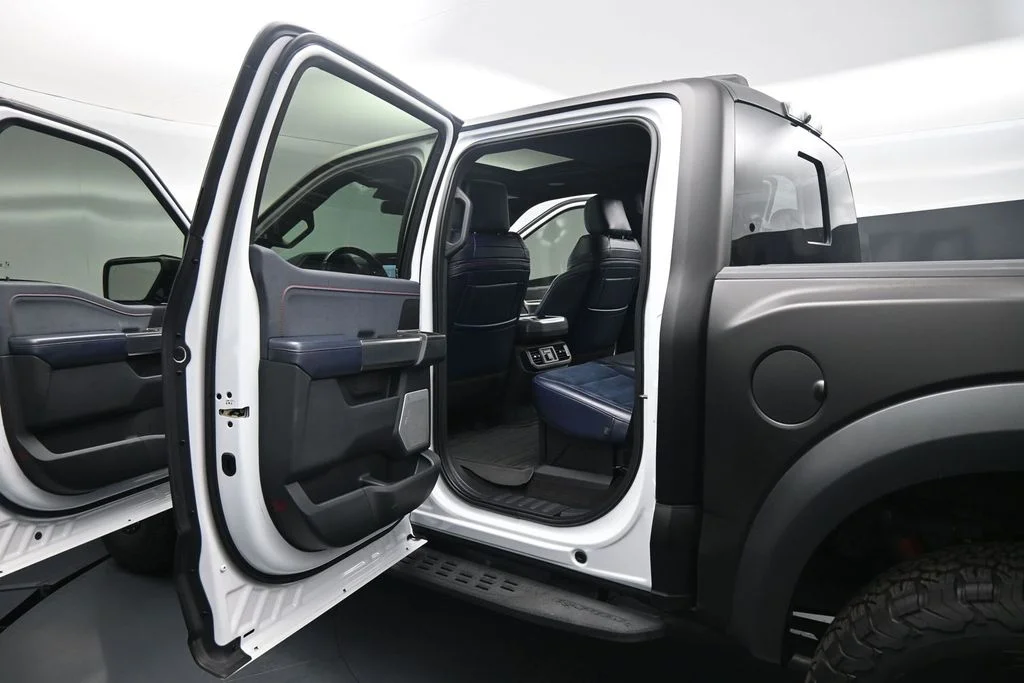 Used 2021 White Ford Raptor image 19