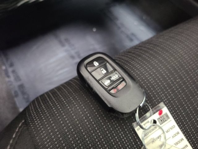 Used 2025 Meteorite Gray Metallic Honda LX image 30