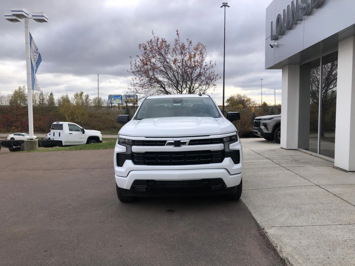 New 2026 White Chevrolet 4WD Crew Cab 157" RST image 3