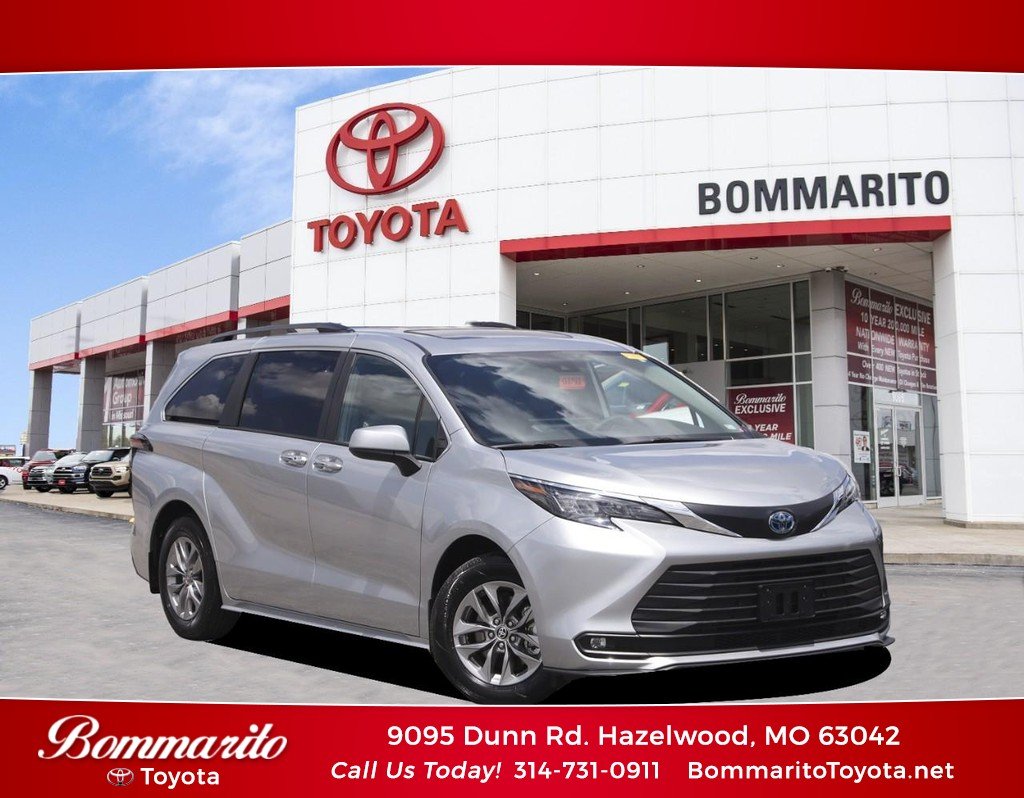 Certified Used 2025 Celestial Silver Metallic Toyota XLE FWD 8-Passenger (Natl) image 1
