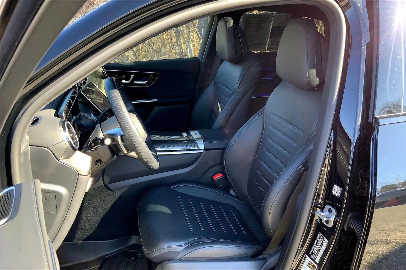 Certified Used 2024 Black Mercedes-Benz GLC 300 image 9