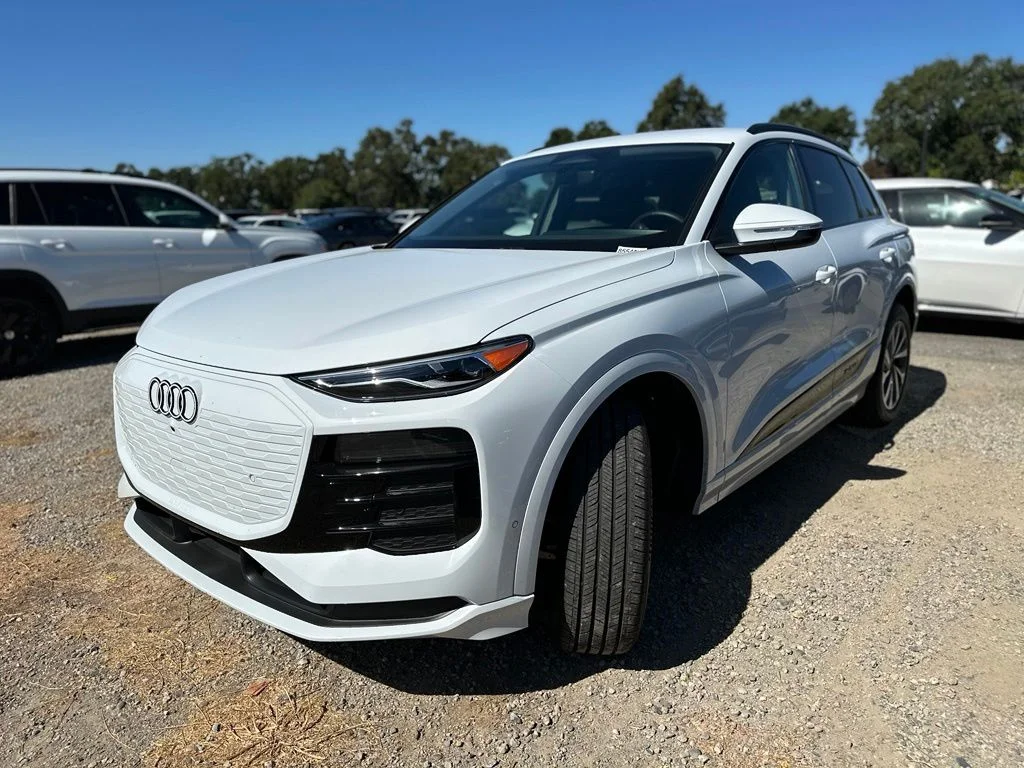 Used 2025 White Audi Premium image 3