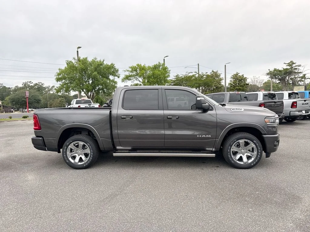 New 2026 Granite Crystal Metallic Clear-Coat Exterior Paint RAM Big Horn/Lone Star image 2