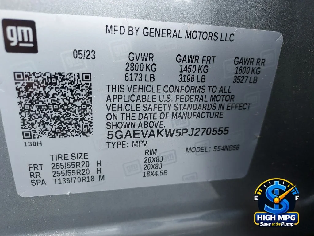 Used 2023 Gray Buick Essence image 37