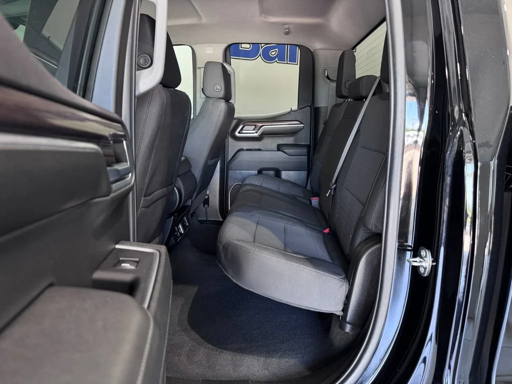 2024 Chevrolet Silverado 1500 LT - Photo 13