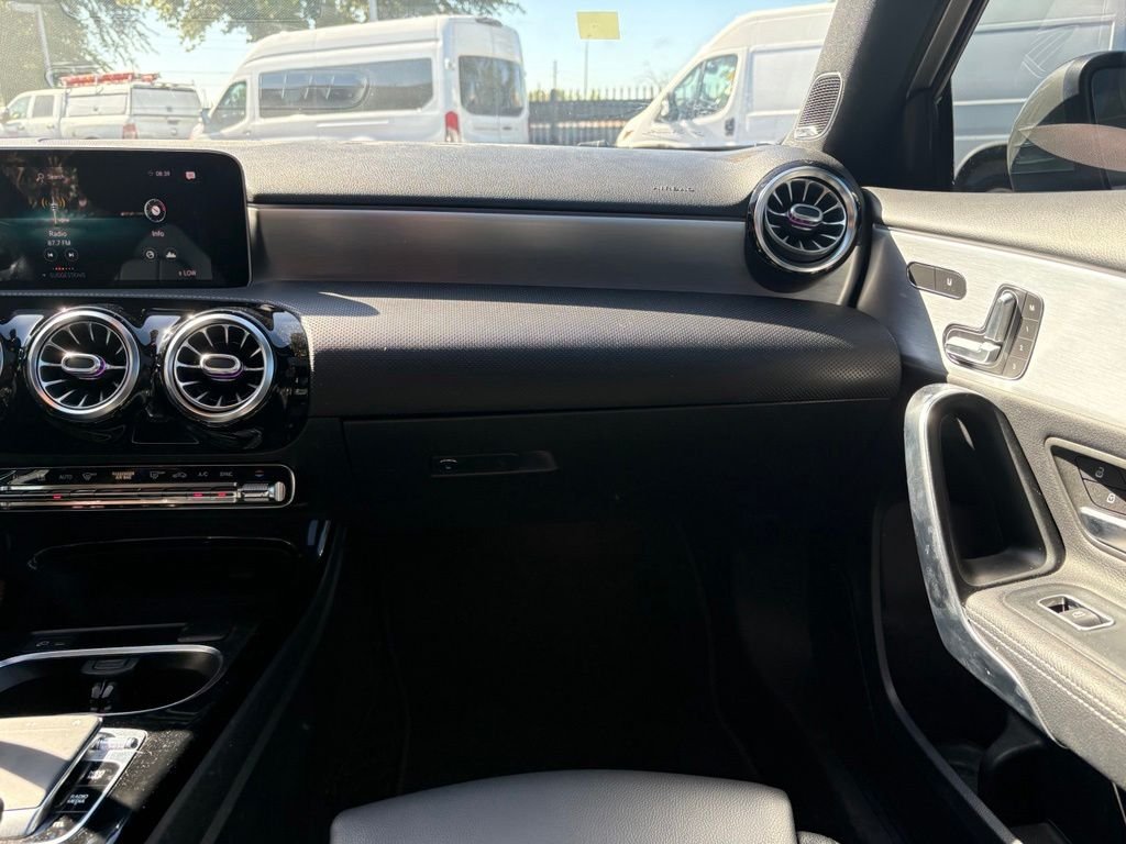 Used 2019 Silver Mercedes-Benz A 220 image 6