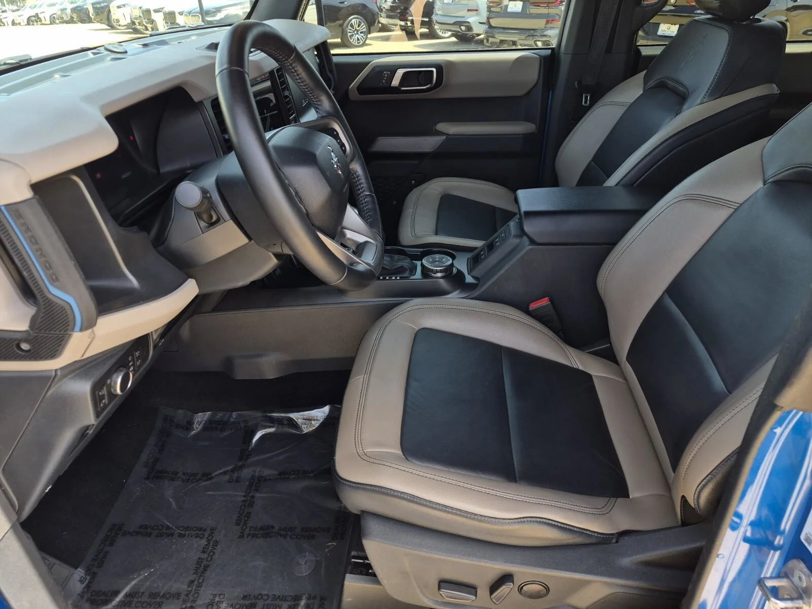 Used 2022 Velocity Blue Metallic Ford Wildtrak image 13