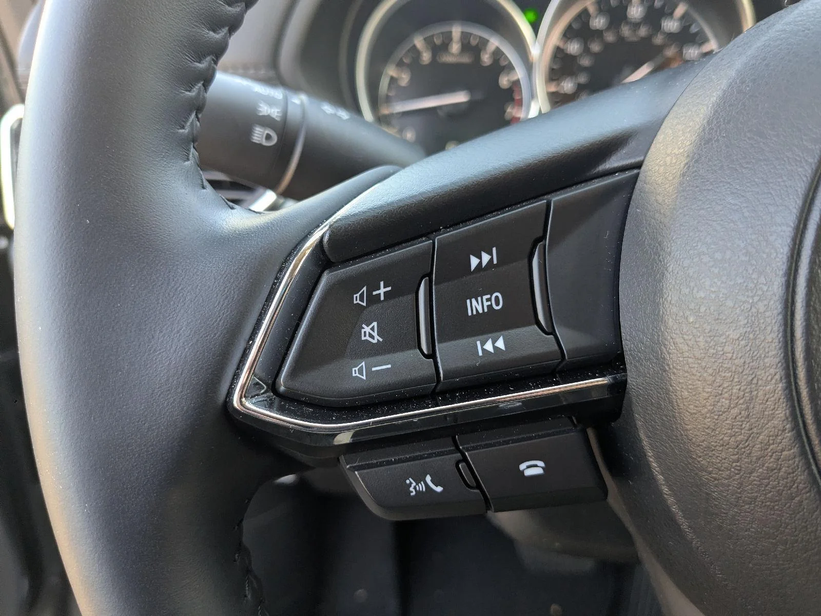 2025 Mazda CX-5 S Select Package - Photo 20