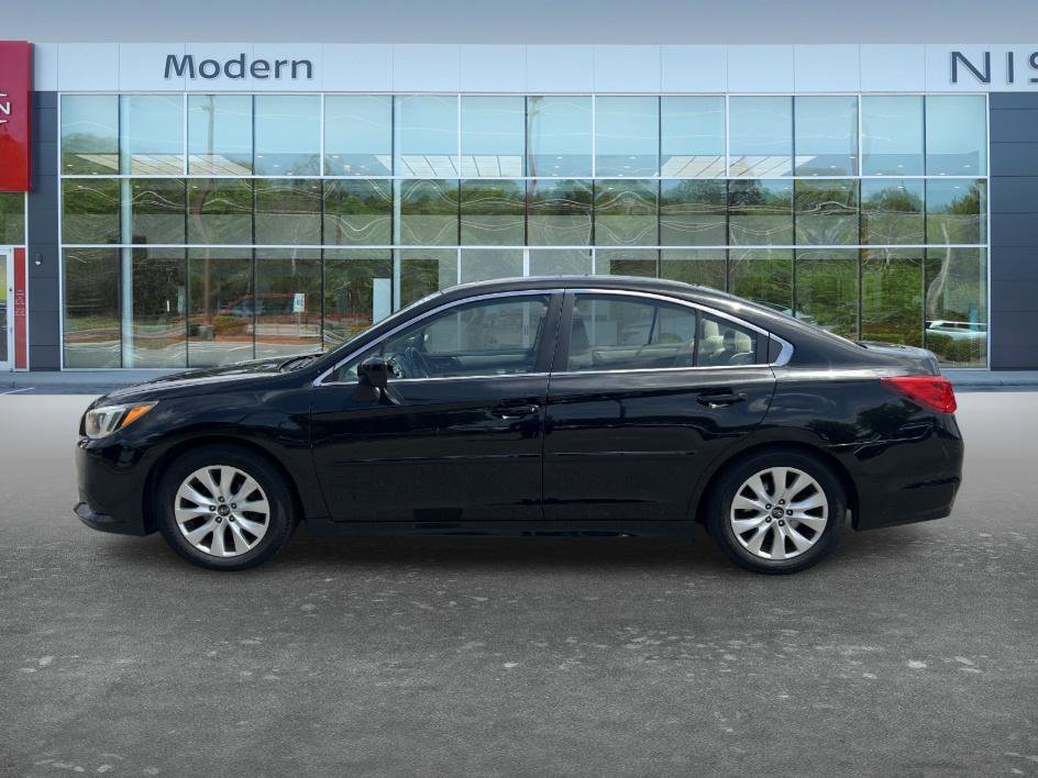 Used 2017 Crystal Black Silica Subaru Premium image 8
