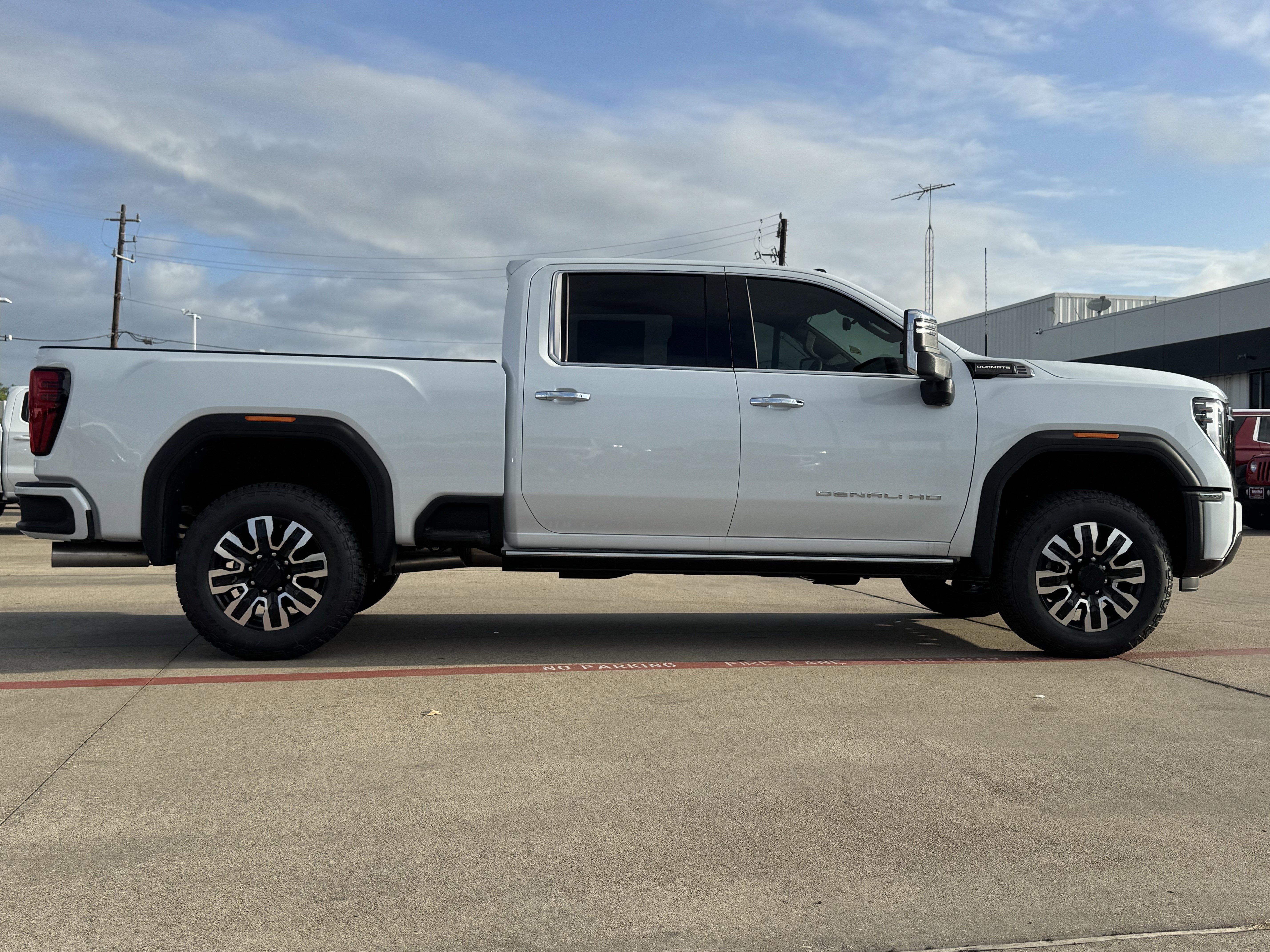 2026 GMC Sierra 2500HD Denali Ultimate - Photo 6