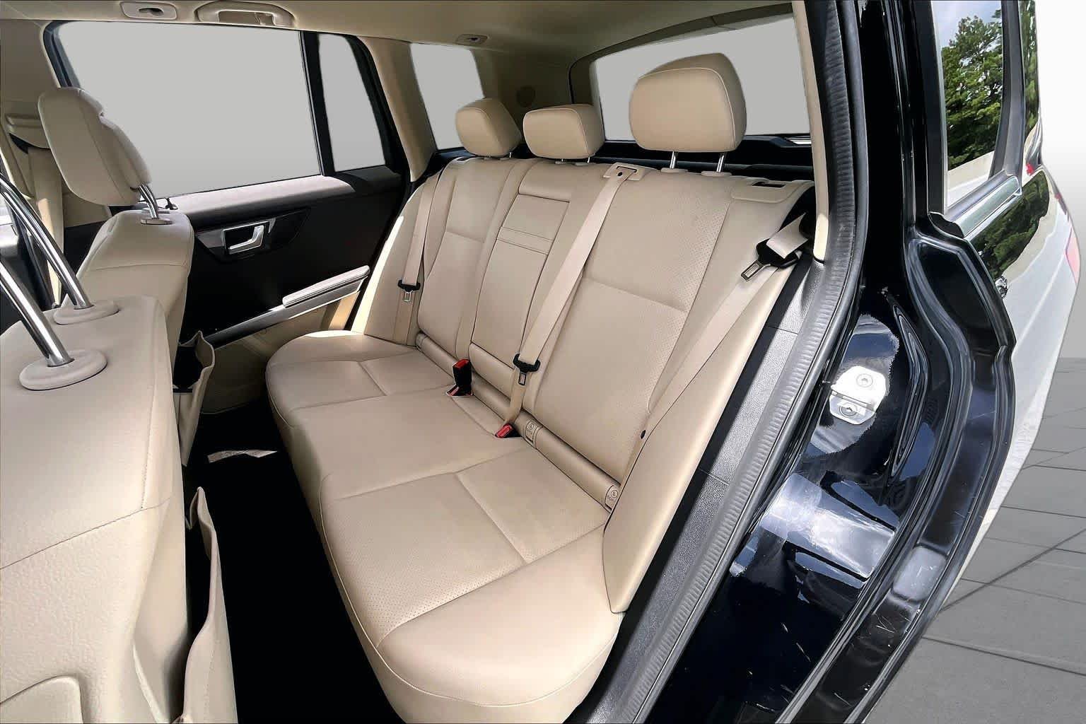 Used 2014 Obsidian Black Metallic Mercedes-Benz GLK 350 image 20