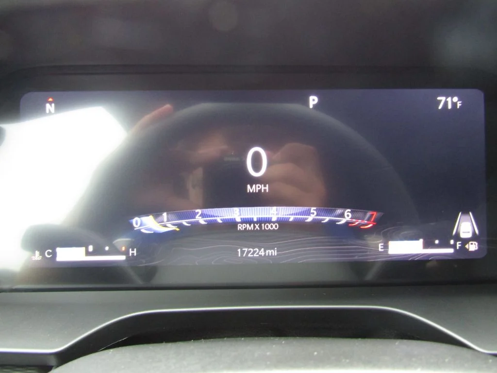 Used 2025 Diamond Black Jeep Altitude image 24