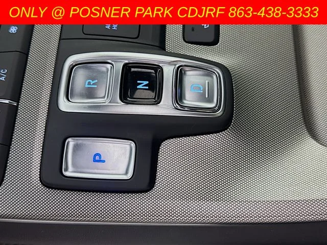 Used 2022 White Hyundai Calligraphy image 17