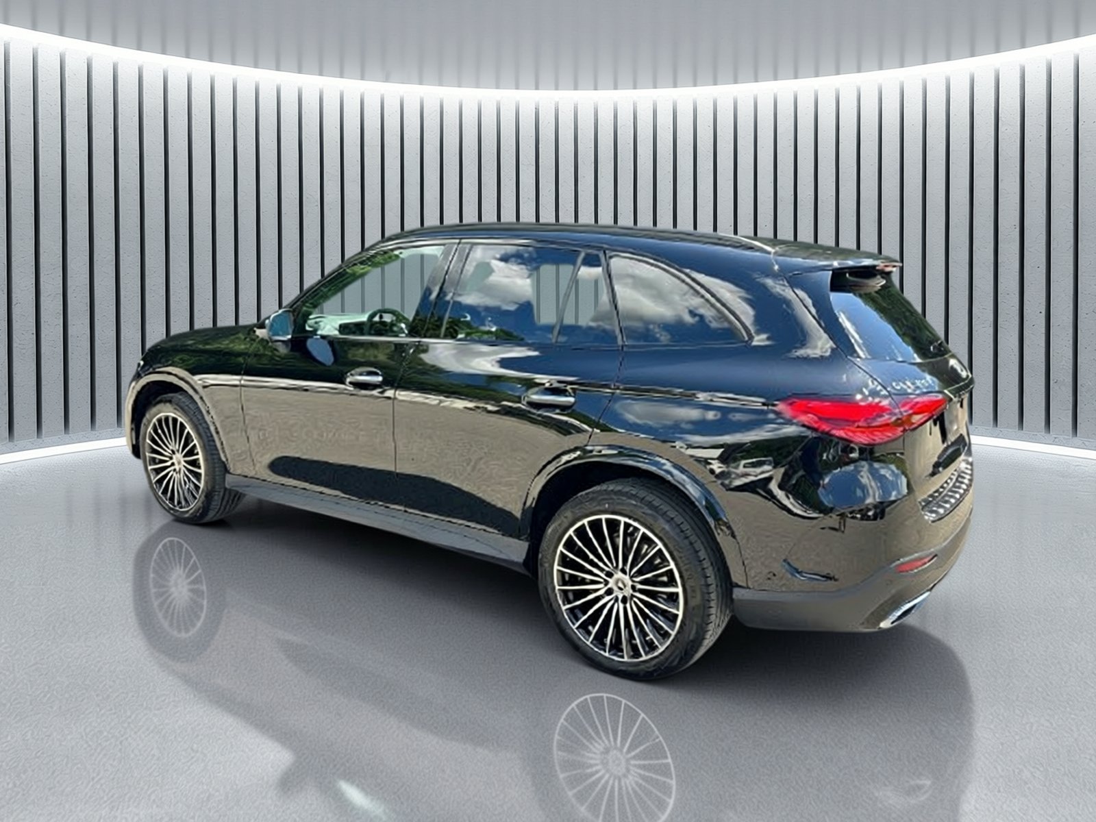 New 2026 Obsidian Black Metallic Mercedes-Benz GLC 300 image 3