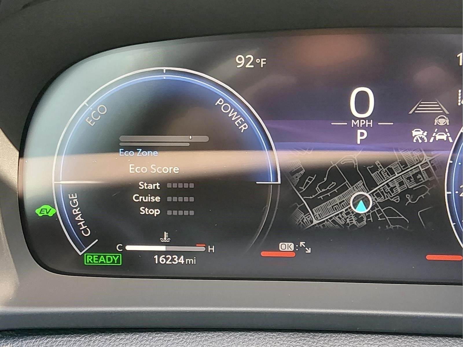 Used 2026 Oxygen White Toyota XLE image 30