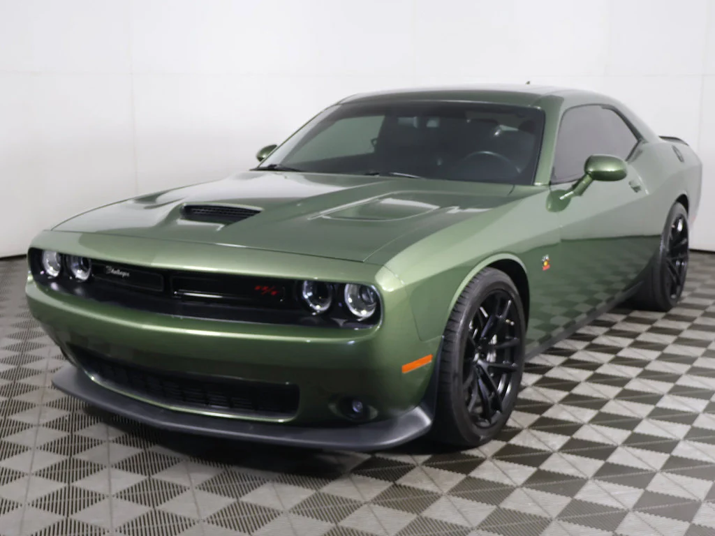 Used 2020 Green Dodge R/T Scat Pack image 9