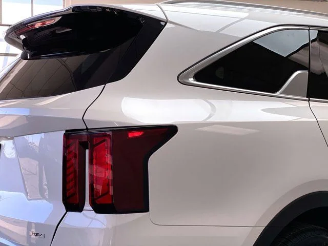 New 2026 Snow White Pearl Kia EX image 10