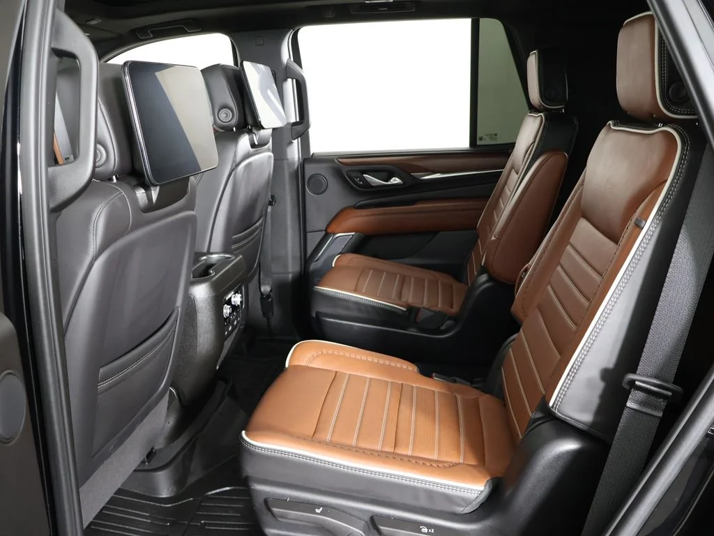 Used 2024 Onyx Black GMC Denali Ultimate image 43