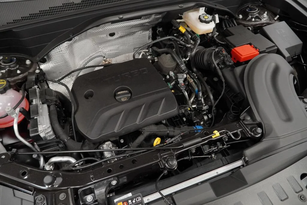 New 2026 Mosaic Black Metallic Chevrolet LT image 39
