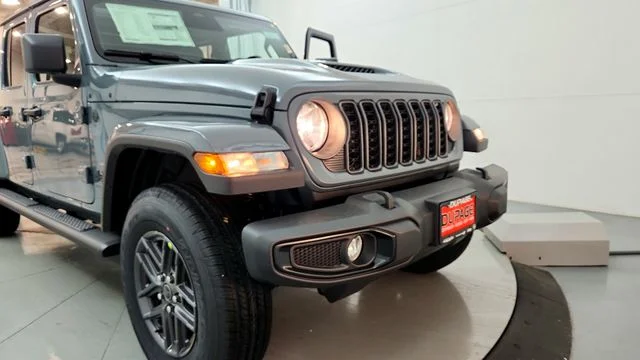 New 2026 Anvil Clear-Coat Exterior Paint Jeep Sport S image 14