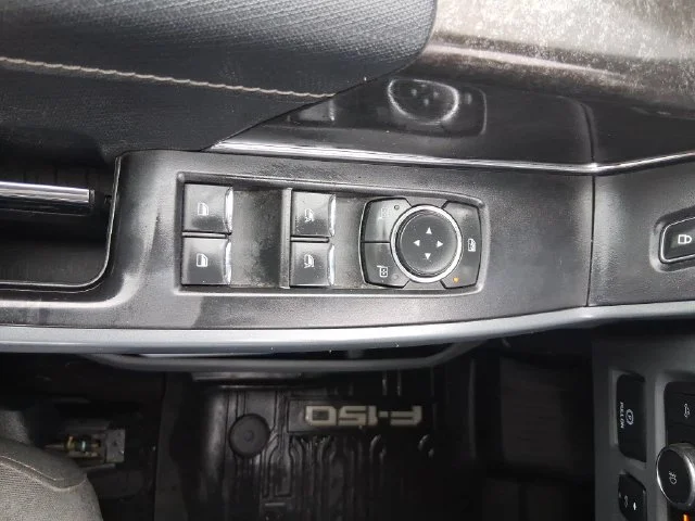 Used 2021 Gray Ford XLT image 27