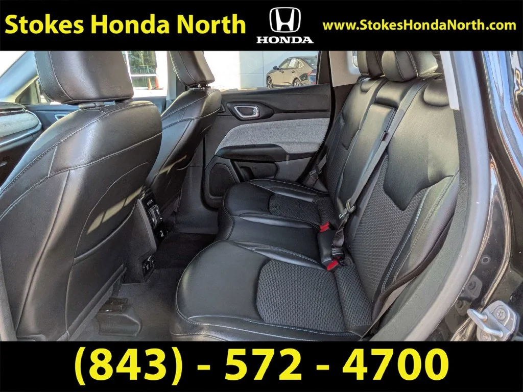 Used 2022 Black Jeep Latitude image 14