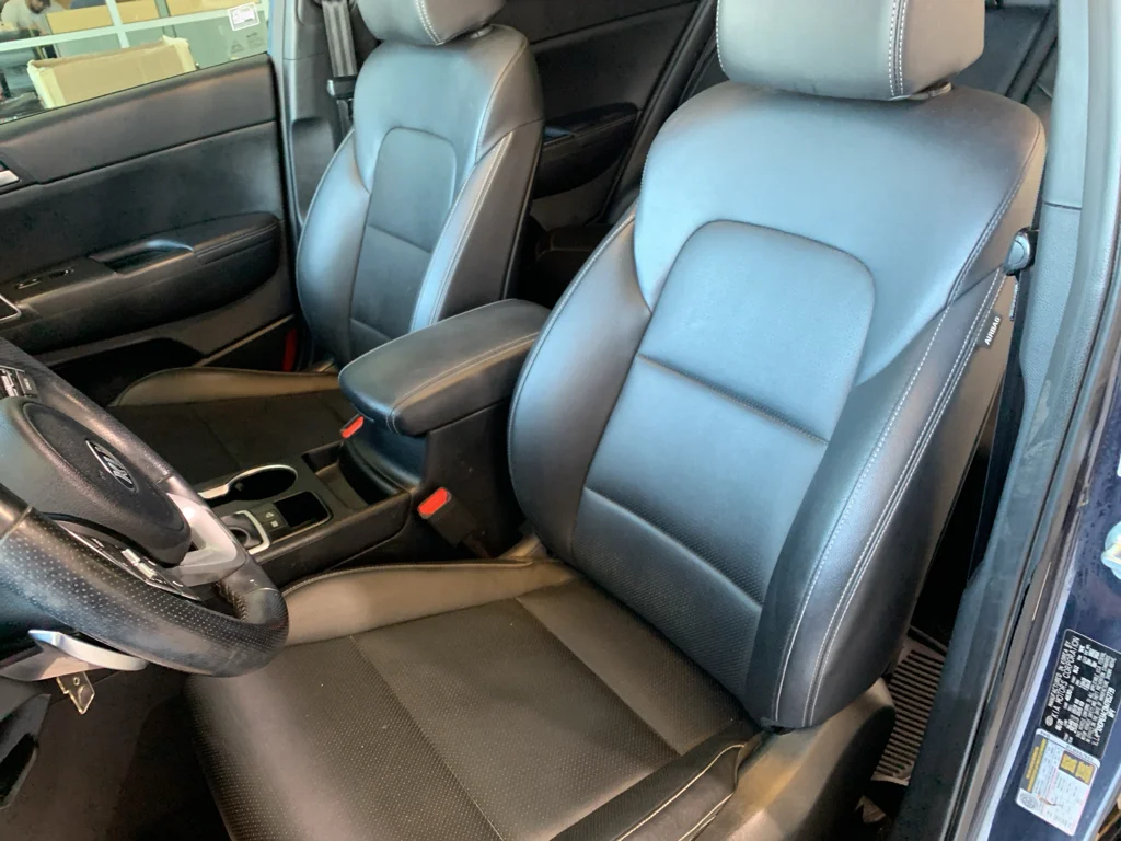 Used 2021  Kia S image 11