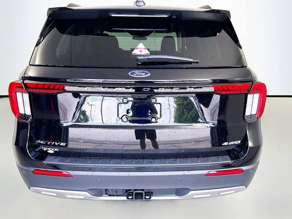 New 2026 Agate Black Metallic Ford Active image 6