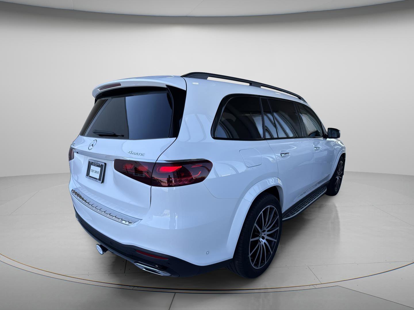 Certified Used 2026 Polar White Mercedes-Benz GLS 450 image 5